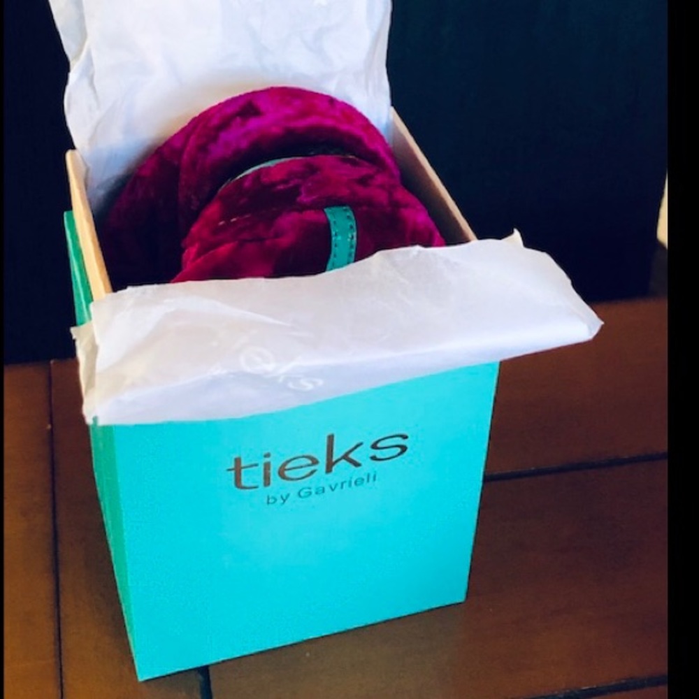 Tieks by Gavrieli Tyrian Purple Velvet sz 6